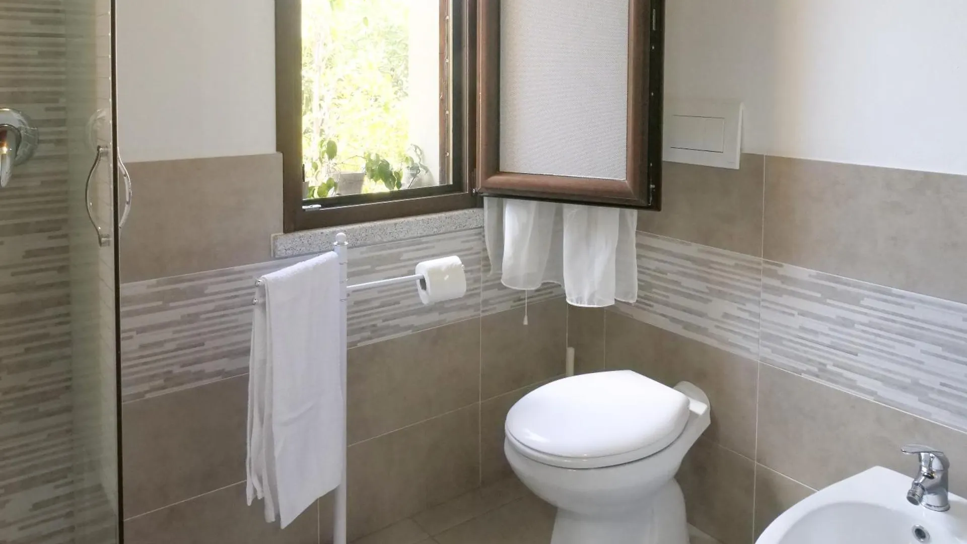 B&B La Vela Chia Bed & Breakfast